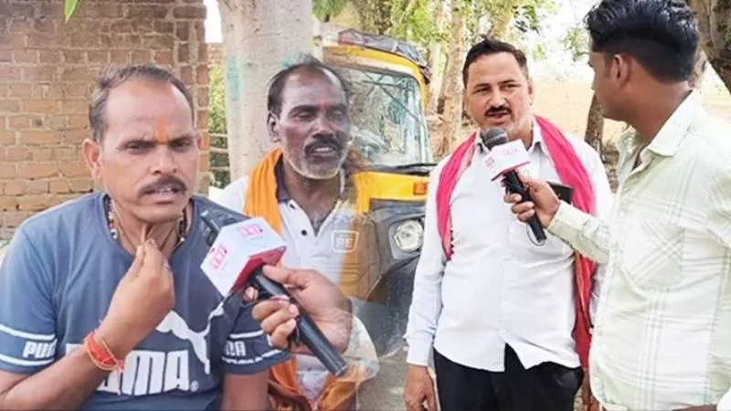 UP को Yogi ही संभाल सकते हैं Akhilesh क्यों नहीं, गांव के बुजुर्गों ने जवाब दे दिया!