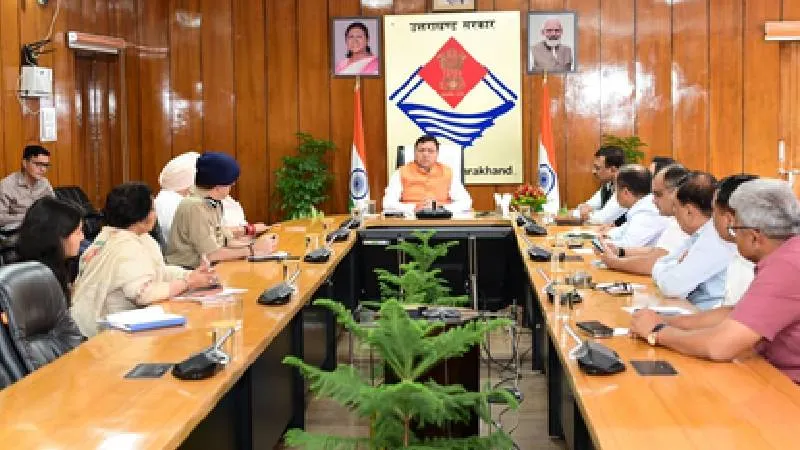 चारधाम-हेमकुंट साहिब यात्रा पर CM धामी के निर्देश, श्रद्धालुओं की सुविधाओं का रखें विशेष ध्यान