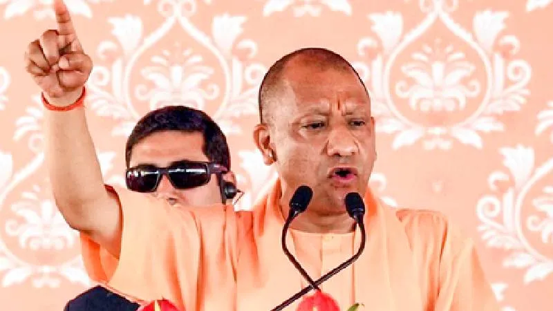 जिस बोली-भाषा में समझेंगे, उसी में समझा दिया जाएगा जीरो टॉलरेंस की नीति न मानने वालों को: सीएम योगी