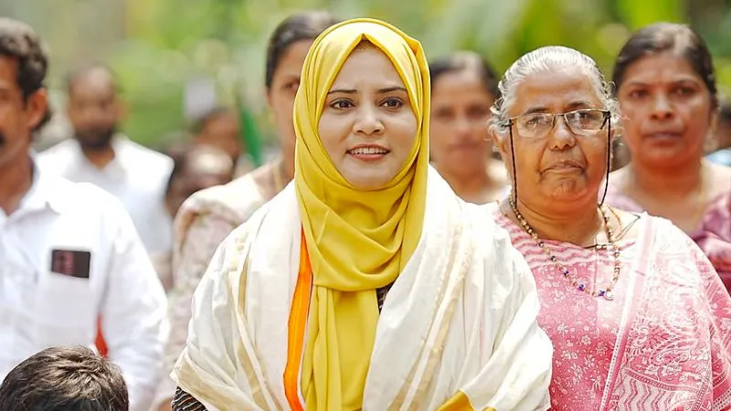 केरल की वो मुस्लिम विधायक जिनके खिलाफ दीप जलाने पर जारी हुआ फतवा, कौन हैं फातिमा तहिलिया?