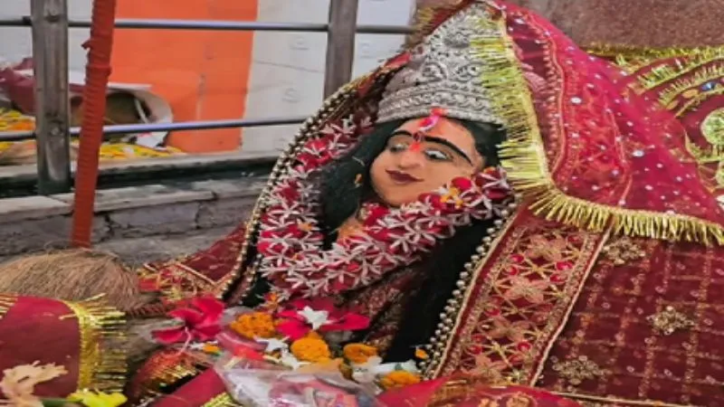 कहां है मां बगदाई मंदिर, यहां नारियल या फूल नहीं, भोग में मां को चढ़ते हैं 5 पत्थर, जानें क्या करने पूरी होती हैं मनोकामनाएं