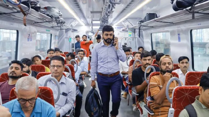नमो भारत कॉरिडोर ने बनाया रिकॉर्ड, एक दिन में 1.25 लाख से अधिक यात्रियों ने किया सफर
