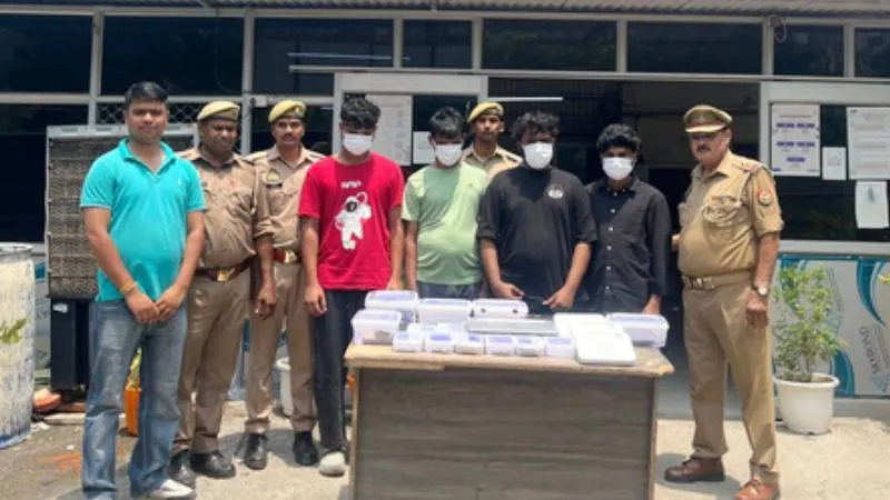 नोएडा में ऑनलाइन बेटिंग के नाम पर ठगी का खुलासा, 4 आरोपी गिरफ्तार