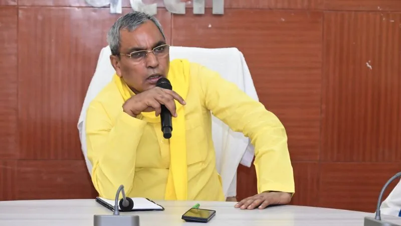 'सपा टूटेगी और...', ओपी राजभर ने लिया शिवपाल यादव का नाम, अखिलेश की पार्टी को लेकर कर दिया बड़ा दावा