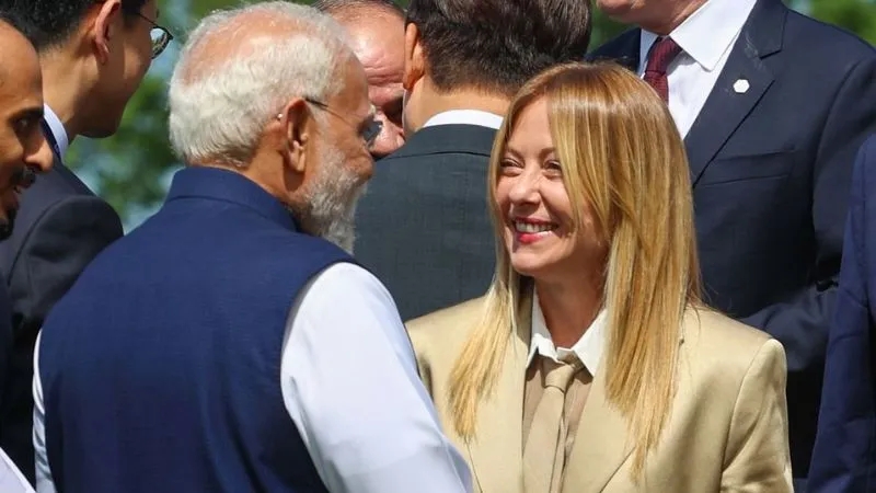 'इंस्टाग्राम के हम सबसे फेमस कपल', G7 में PM मोदी से मिलते ही बोलीं इटली की PM जॉर्जिया मेलोनी, VIDEO वायरल