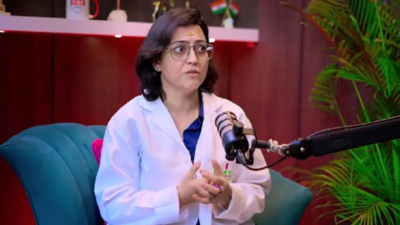 क्या है Talk Therapy जिसमें Patient को दवाई से नहीं, ‘बात’ से ठीक किया जाता है ? Aastha Raina