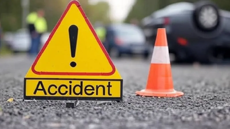 पंजाब में दर्दनाक हादसा, ट्रक से टकराई पिकअप, महिलाओं-बच्चों समेत 8 लोगों की मौत