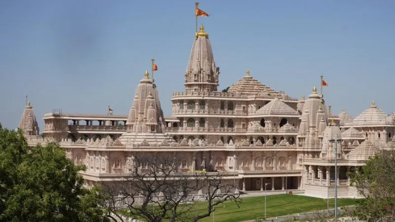 अयोध्या राम मंदिर चढ़ावा मामले में बड़ा एक्शन, 40 कर्मचारी हटाए गए; SIT की पहली रिपोर्ट तैयार