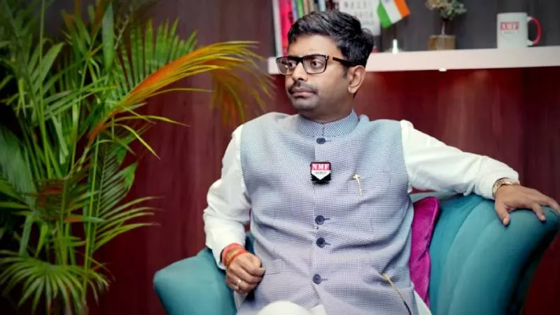 सड़क पर पीटे गए Abhishek Banerjee पर एक बिहारी का खुलासा देश का दिमाग घूमा देगा!