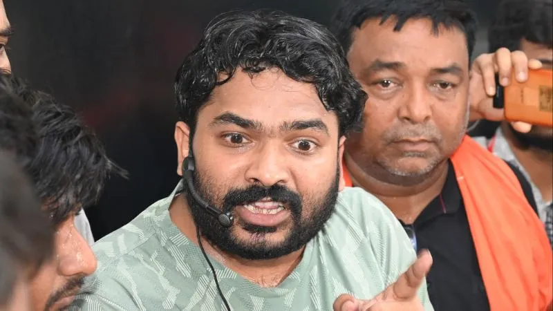 ‘मेरे भाई को फैजल खान ने मरवाया…’ जेल से निकलते ही भड़के रौशन आनंद, किया बड़ा दावा, पुलिस पर भी उठाए सवाल
