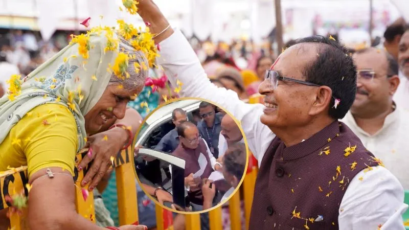 ‘आओ गले लगो…’ विरोध कर रहे कांग्रेसियों के लिए केंद्रीय मंत्री ने रोका काफिला, वायरल हो गया बात करने का अंदाज, Video