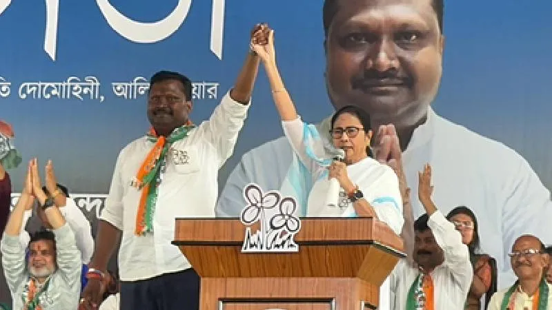 ममता बनर्जी को एक और बड़ा झटका, TMC के तीसरे राज्यसभा सांसद प्रकाश चिक बड़ाईक ने दिया इस्तीफा
