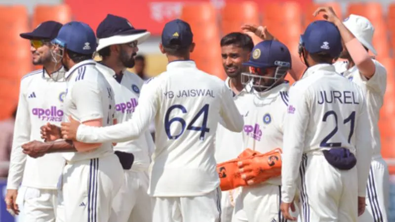 Ind vs AFG : मुल्लांपुर टेस्ट में भारत की मजबूत पकड़, बल्लेबाजों के बाद गेंदबाजों का दबदबा