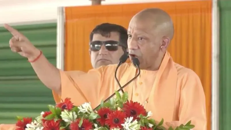 570 करोड़ की परियोजनाओं की सौगात, उन्नाव में बोले CM योगी- सपा के माफिया खर-दूषण जैसे थे