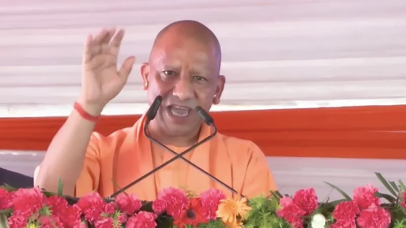 'दोस्ती के नाम पर चाकूबाजी बर्दाश्त नहीं...', सूर्या केस का जिक्र कर CM योगी ने कट्टरपंथियों को सुनाई खरी-खरी