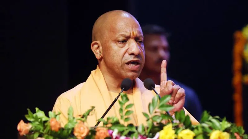 योगी सरकार का स्वच्छ ऊर्जा मिशन रफ्तार पर, घर-घर पीएनजी पहुंचाने की दिशा में बड़ा कदम