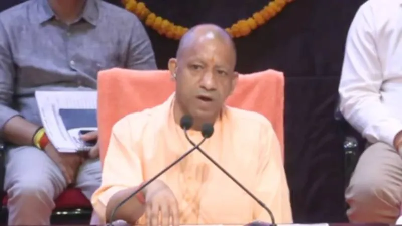 PM मोदी के नेतृत्व में बदला भारत, 25 करोड़ लोग गरीबी से बाहर निकले: CM योगी