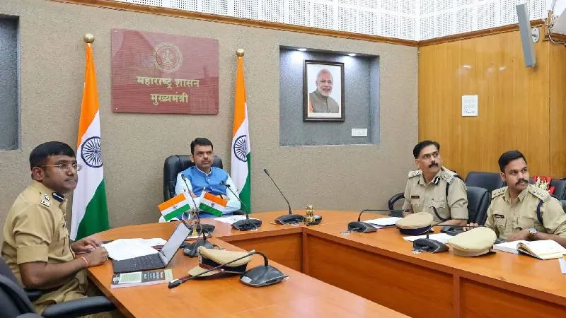 विस्फोटक कंपनियों की सुरक्षा पर फडणवीस सरकार का बड़ा कदम, अब हादसों पर लगेगी लगाम