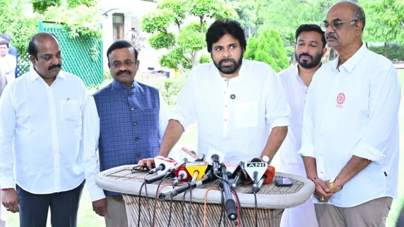 डिप्टी CM पवन कल्याण ने आंध्र प्रदेश की 'ग्रेट ग्रीन वॉल' पहल के लिए केंद्र से मांगी मदद, बोले- PM मोदी के नेतृत्व में वो…