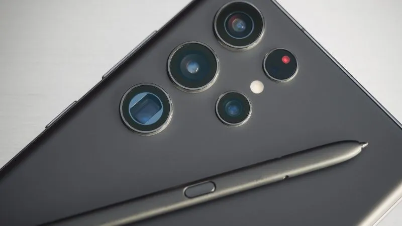 प्रीमियम फोन अब कम दाम में! Galaxy S25 Edge पर भारी डिस्काउंट, प्रीमियम फीचर्स के साथ बचत
