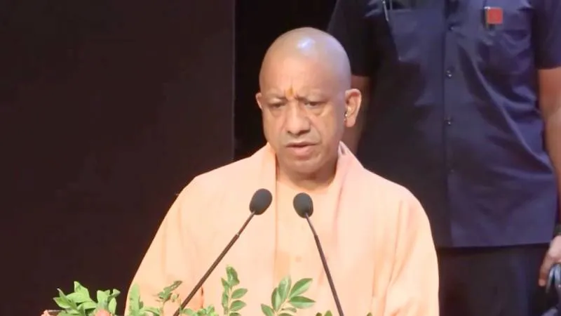 लोकतंत्र सेनानियों को योगी सरकार का बड़ा तोहफा, मिलेगी 5 लाख की कैशलेस स्वास्थ्य सुविधा