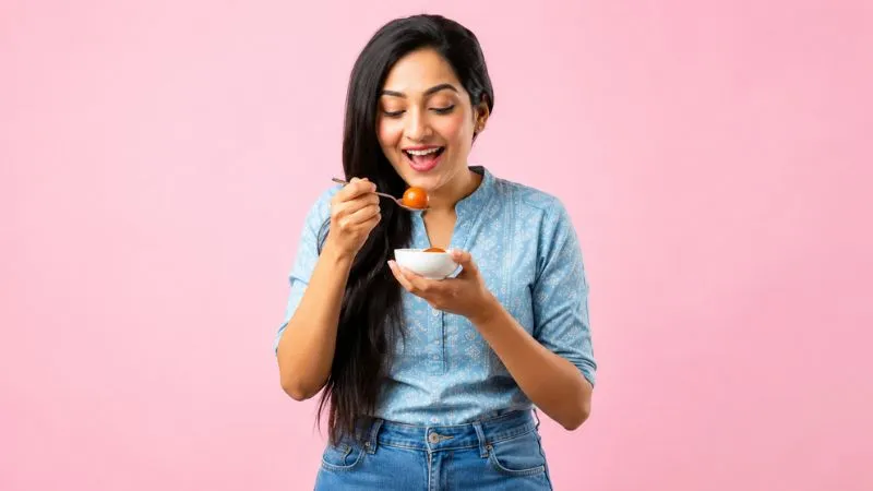 मीठा खाने का भी होता है सही समय, वरना बढ़ सकती है ब्लड शुगर और मोटापे की परेशानी