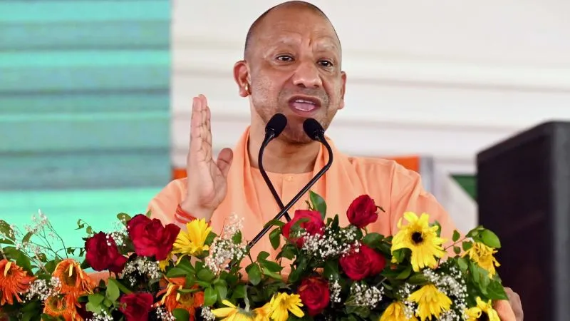 'अब शापित नहीं देश का सर्वश्रेष्ठ निवेश गंतव्य है नोएडा,’ गौतमबुद्ध नगर बना देश का सबसे बड़ा निवेश केंद्र, 2479 करोड़ की सौगात देकर बोले CM योगी