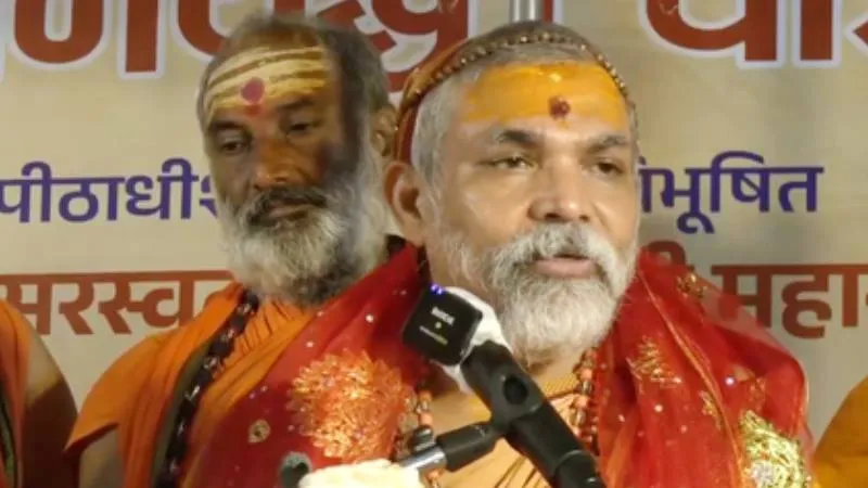 इसलिए नहीं आते अविमुक्तेश्वरानंद की सभाओं में लोग