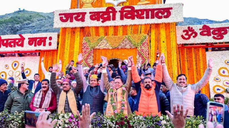 बद्रीनाथ धाम में चढ़ावा गबन के बाद अवैध दर्शन पर भी उठे सवाल, पांडा पंचायत ने CM धामी को लिखा पत्र, जांच का दायरा बढ़ाने की मांग