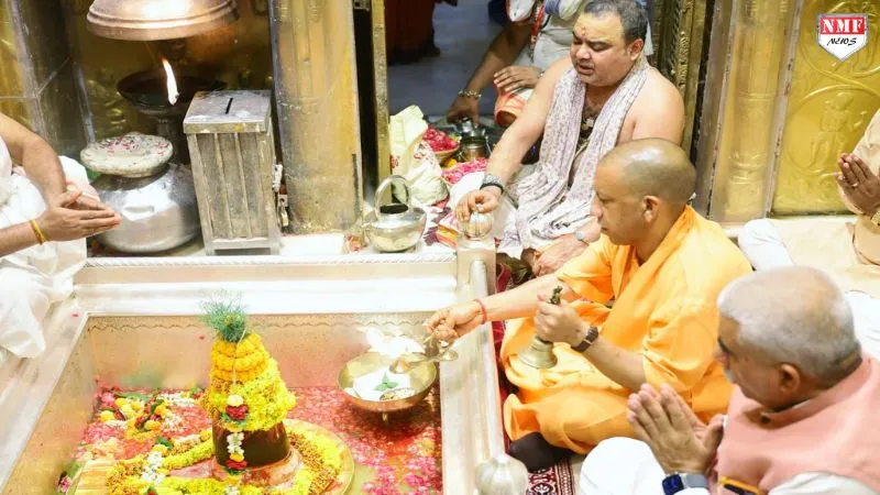 बाबा और भक्तों के बीच खत्म हुई दूरी! CM योगी की काशी को महासौगात, समीक्षा बैठक में दिए कई सख्त दिशा निर्देश