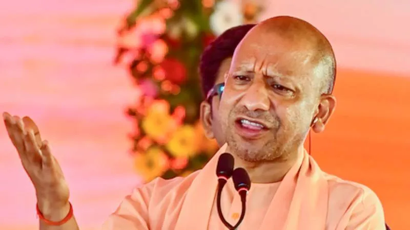 सीएम योगी ने निभाया वादा, होमगार्ड जवानों को 5 लाख तक के कैशलेस इलाज की मंजूरी, सलाना खर्च होंगे 35 करोड़ रुपये