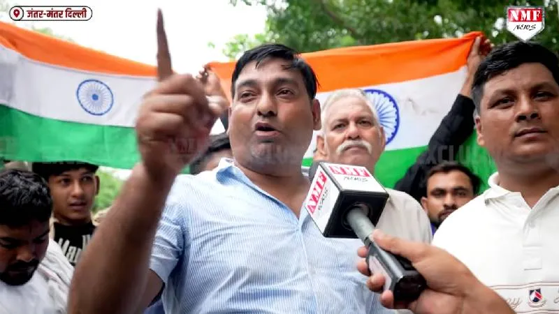 दिल्ली में बवाल काटने वाले कॉकरोचों ने सीधे प्रधानमंत्री को दे दी धमकी- तानाशाही उतार देंगे!