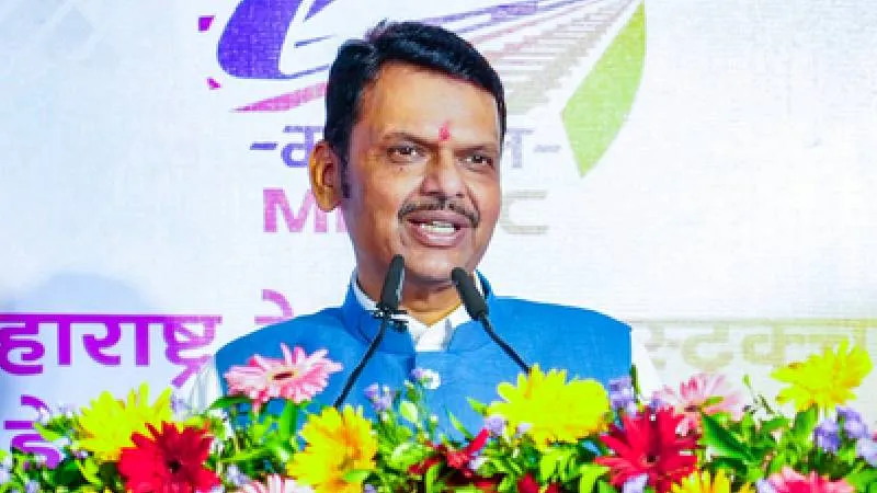 ड्रग तस्करों पर फडणवीस सरकार का बड़ा प्रहार, बनेंगी विशेष फास्ट ट्रैक अदालतें