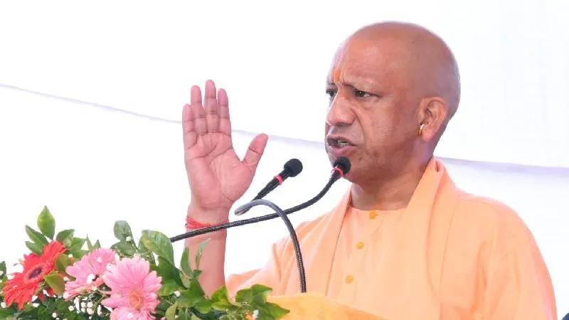 CM योगी ने किया 'डिजी रोवर' विशेष अभियान का शुभारंभ, आधुनिक तकनीक से होगी भूमि की सटीक पैमाइश