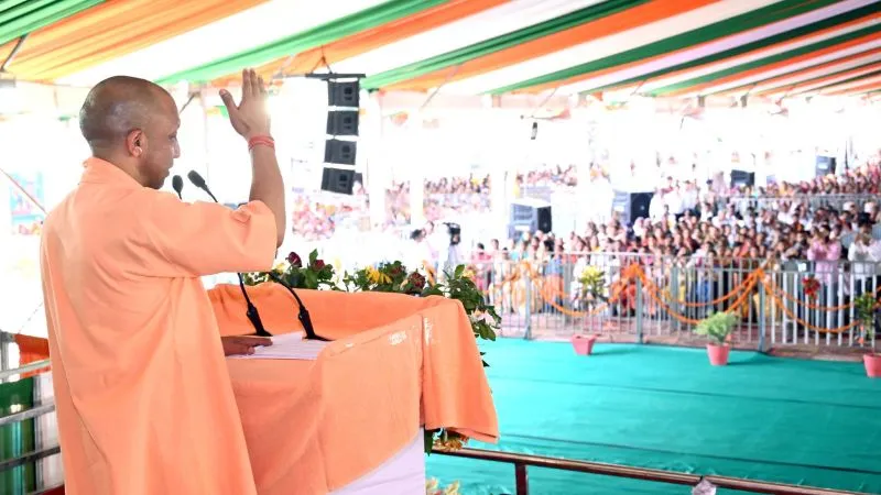 योगी सरकार की शानदार उपलब्धि, UP में GST कलेक्शन ने भरी नई उड़ान, इन राज्यों को दी मात