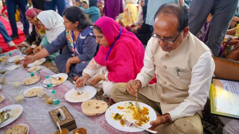 अब हर गांव से निकलेगी 'लखपति दीदी'! 6 करोड़ महिलाओं के लिए सरकार का बड़ा डिजिटल दांव