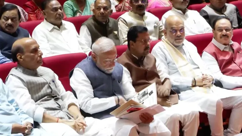 CJP के प्रदर्शन और किसानों के दिल्ली कूच के बीच NDA सांसदों का भी महाजुटान, खुद PM मोदी भी रहे मौजूद, क्या बोले?