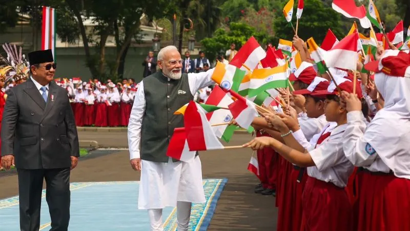 इंडोनेशिया में PM मोदी को मिला सबसे बड़ा सम्मान, ब्रह्मोस से लेकर EVM तक… दोनों देशों के बीच हुईं ऐतिहासिक डील