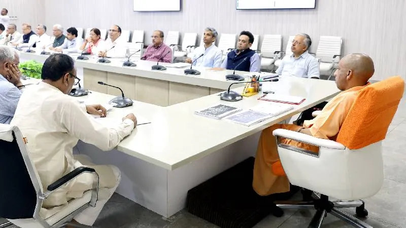 योगी सरकार का बड़ा फैसला, अब तीन सदस्यीय विशेष पीठ करेगी शासकीय भूमि से जुड़े वादों की सुनवाई