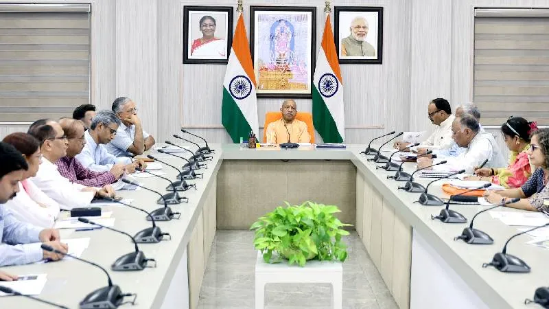 यूपी के पशुपालकों को मिलेगा सुरक्षा कवच, मुख्यमंत्री जोखिम प्रबंधन एवं पशुधन बीमा योजना को कैबिनेट की मंजूरी