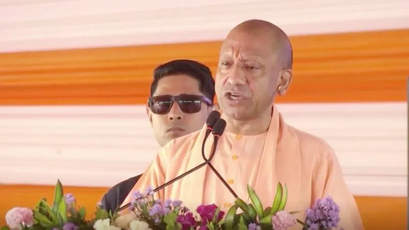 रामपुर को 700 करोड़ की सौगात, CM योगी बोले- रामभक्ति की दुहाई दे रहे गोली चलवाने वाले