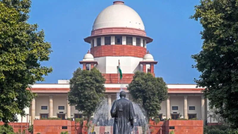 सुप्रीम कोर्ट ने पलटा मद्रास HC का फैसला, तमिलनाडु में गौवंश हत्या बैन के आदेश पर लगाई रोक