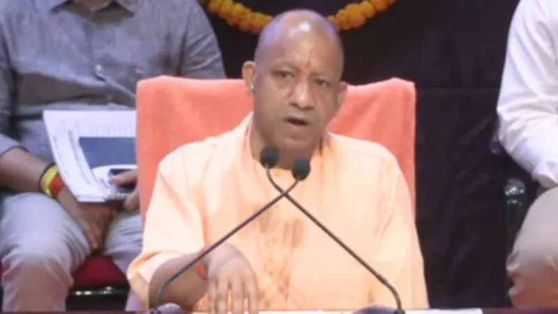 योगी कैबिनेट का बड़ा फैसला: गोरखपुर और मुरादाबाद में बनेंगे 100-100 बेड के आधुनिक ईएसआई अस्पताल