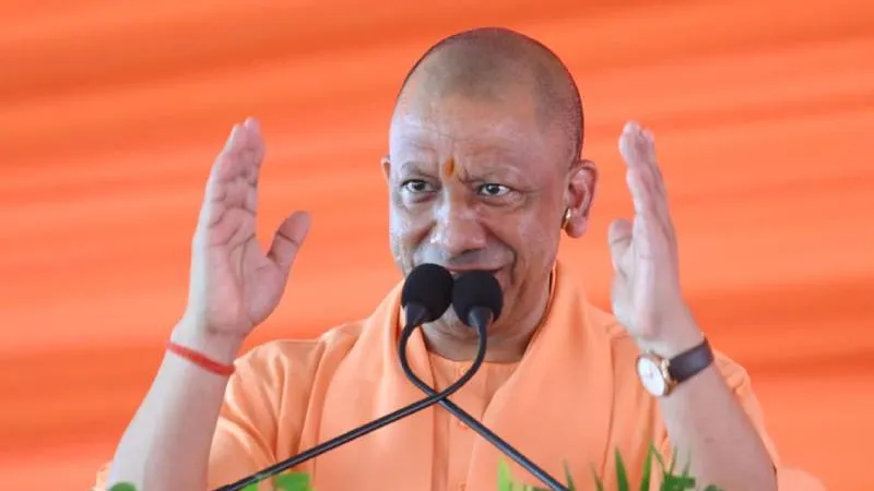 कैंसर और आपात चिकित्सा सेवाओं को मिलेगा नया स्वरूप, CM योगी ने तैयार कराया व्यापक रोडमैप