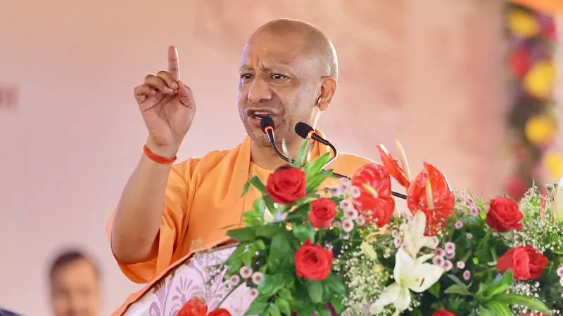 भदोही का नाम बदलने पर CM योगी को बधाई, डॉ. निर्मल ने अखिलेश यादव को बताया दलित विरोधी