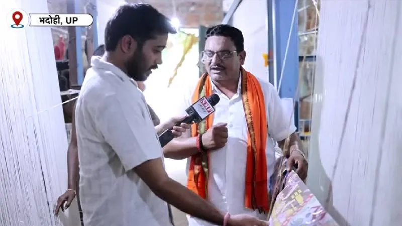 विदेशों में भेजी जाने वाली लाखों की कालीन कैसे बनती है सीधे फैक्ट्री से देखिये!
