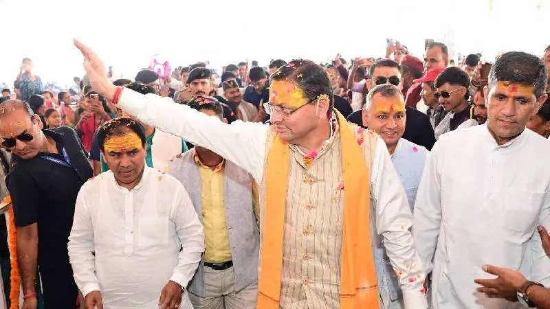 ‘एक पेड़ माँ के नाम’ अभियान में शामिल हुए धामी, बोले- प्रकृति बचाना सबकी जिम्मेदारी