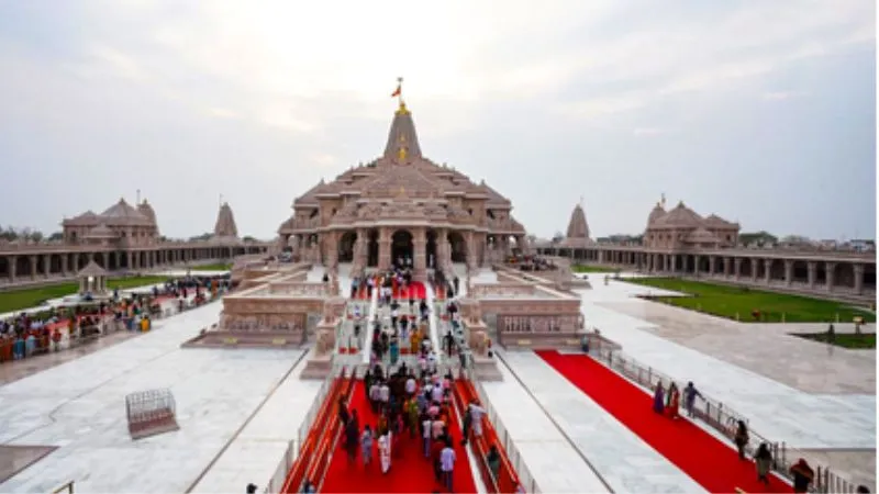 राम मंदिर चढ़ावा चोरी केस में नया मोड़, दान गिनने वाले 23 कर्मचारियों ने छोड़ी नौकरी, आखिर किस बात से थे नाराज? जानिए वजह