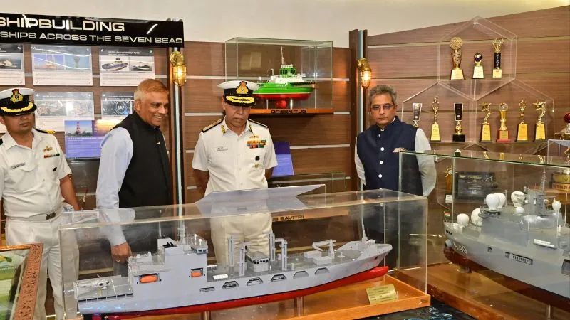नौसेना का बड़ा भरोसा! मिनीरत्न HSL अब बनेगी रणनीतिक पार्टनर, दुश्मनों की खैर नहीं