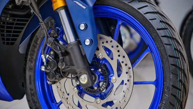 बाइक लवर्स को बड़ा झटका! Yamaha हमेशा के लिए बंद कर रही है अपनी पॉपुलर स्पोर्ट्स बाइक